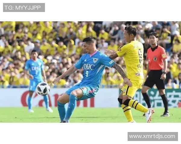 冈山绿雉与熊本深红的激烈对决展现足球魅力与团队精神